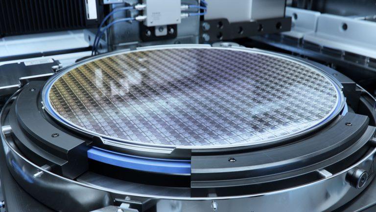 WSTS global semiconductor trends and silicon wafer production BXW-IC